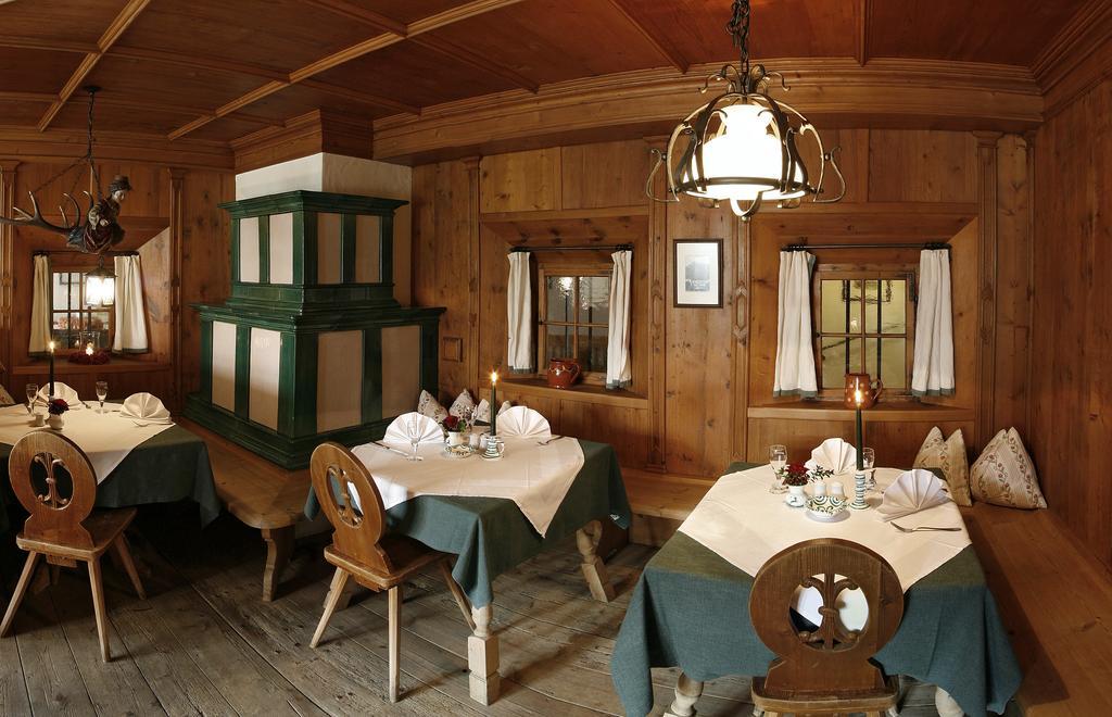 Gasthof Herrnhaus Brixlegg Exterior photo